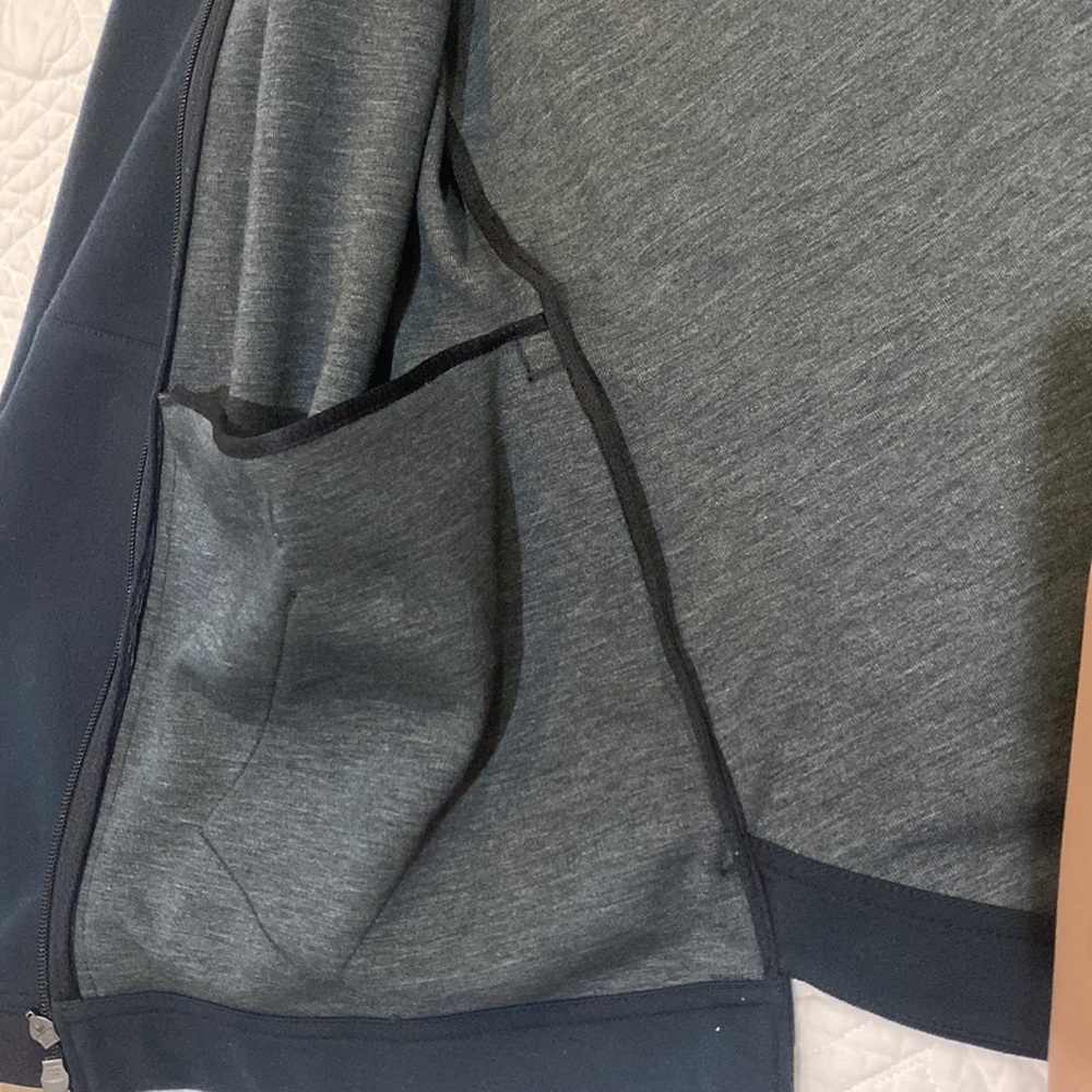 Nike Dri-Fit Jacket - Picture 4 of 8